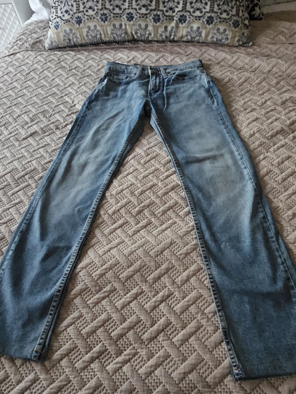 Classic Women  Straight-Leg Jeans - Light Blue 28 inseam